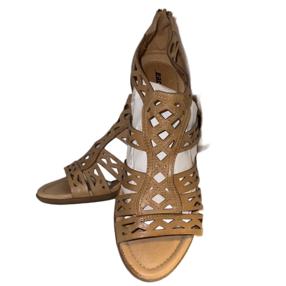Earth Cutout Leather Wedge Sandals Size 12 - EUC